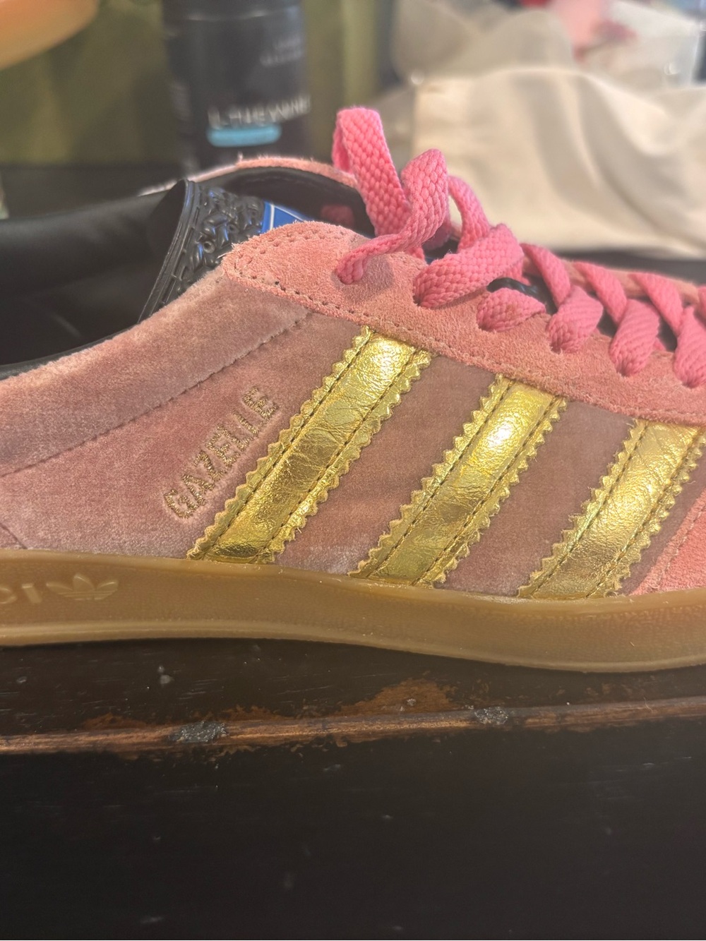 adidas gucci Pink Suede Sneakers with Gold Stripes ! so cute only worn once. - Picture 11 of 11